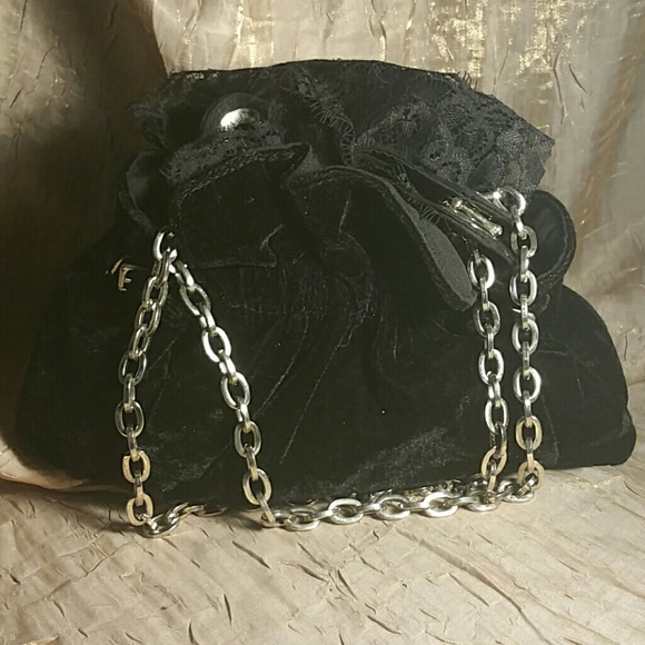 black house white market Handbags - Black and white Store